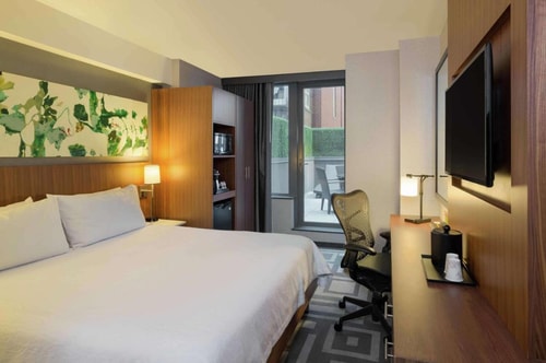 King Room Near Manhattan High School NYC 4 Luxury Bookings