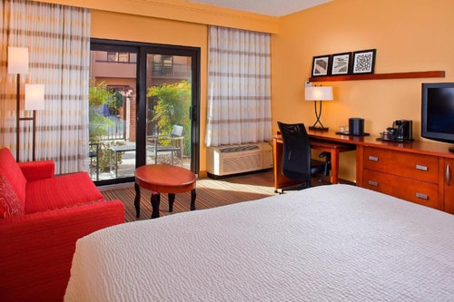 King Room Near Airport Lakes Park ORL 1 Luxury Bookings