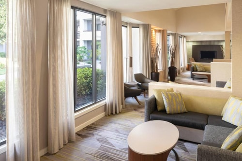 King Room Near Airport Lakes Park ORL 12 Luxury Bookings