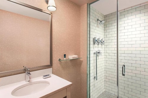 Guest Room Near St John University NYC 5 Luxury Bookings