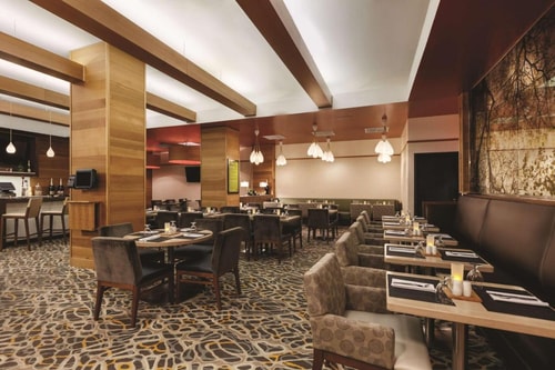Executive King Room Near Greenacre Park NYC 9 Luxury Bookings