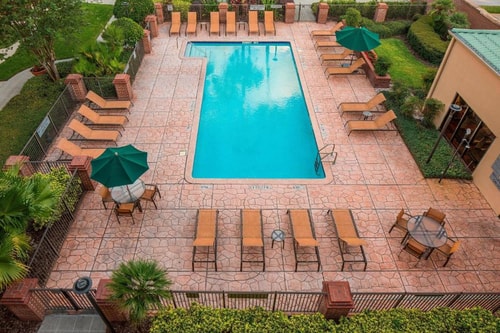 Queen Room Near Earth Illuminated ORL 14 Luxury Bookings