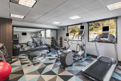 King Room Near Wattles Garden Park LA 14 Luxury Bookings