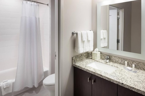 Deluxe Queen Suite Near Nautilus Theater ORL 4 Luxury Bookings