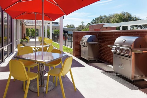 King Studio Suite Near Jungle Boys ORL 11 Luxury Bookings