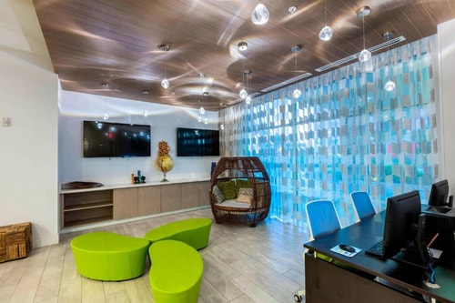 Deluxe Queen Suite Near Nautilus Theater ORL 6 Luxury Bookings