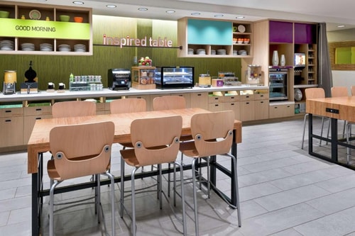 King Studio Suite Near Jungle Boys ORL 7 Luxury Bookings