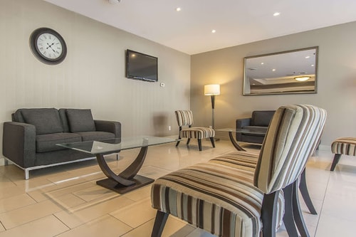 King Room Near Fracture Care Center ORL 6 Luxury Bookings