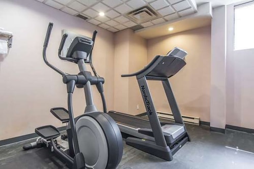 King Room Near Fracture Care Center ORL 12 Luxury Bookings