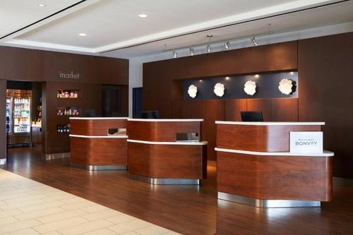 King Room Near Bistro LA 13 Luxury Bookings