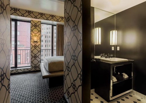 Standard Queen Room Near Sirens of Gotham NYC 3 Luxury Bookings