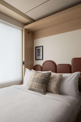 Flex Room Near Atria Books NYC 2 Luxury Bookings