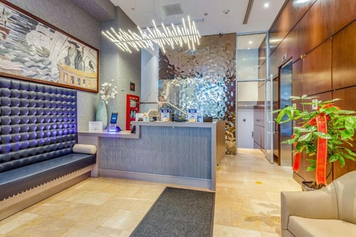 Queen Room Near Greenacre Park NYC 8 Luxury Bookings