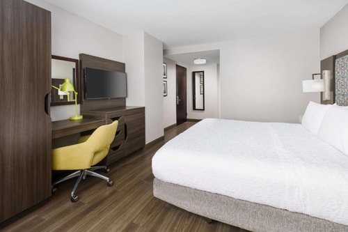 King Room Near Herald Square NYC 2 Luxury Bookings