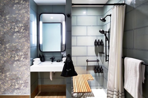 Standard Queen Room Near European Wax Center NYC 7 Luxury Bookings