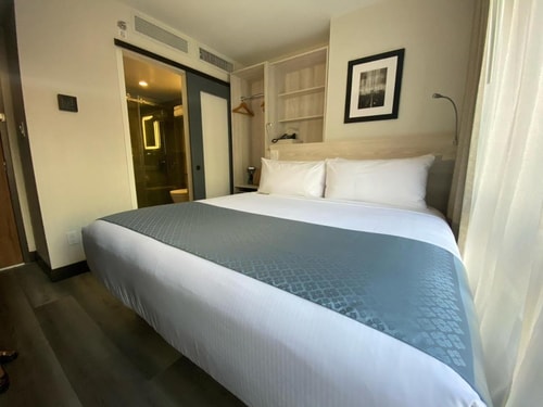 King Room Near The Morgan Library And Museum NYC 4 Luxury Bookings