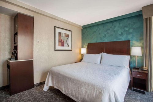 King Room Near Bryant Park NYC Luxury Bookings