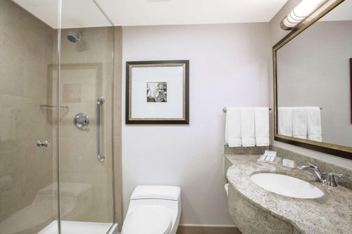 King Room Near Bryant Park NYC 1 Luxury Bookings