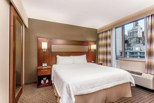 King Room Near Arthritis Foundation NYC 1 Luxury Bookings