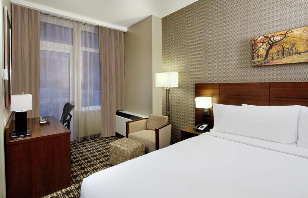 King Room Near Empire State Building NYC Luxury Bookings