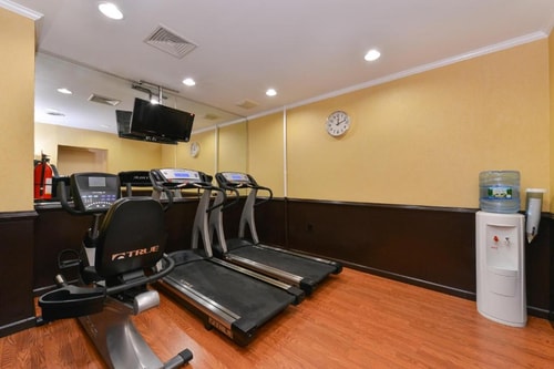 King Room Near Oscar Wilde NYC 14 Luxury Bookings