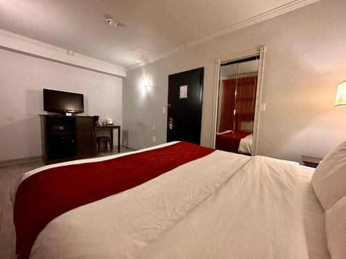 King Room Near Oscar Wilde NYC 1 Luxury Bookings
