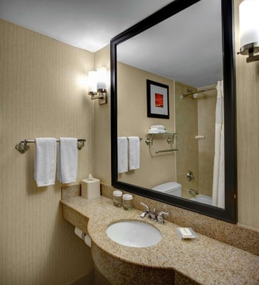 King Room Near Worth Square NYC 2 Luxury Bookings