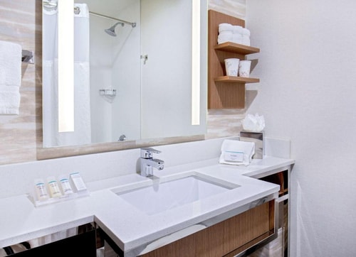King Room Near Worth Square NYC 3 Luxury Bookings