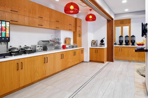 Queen Studio Near Mc Caffrey Playground NYC 9 Luxury Bookings