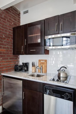 Queen Studio Near Lower East Side Playground NYC 3 Luxury Bookings