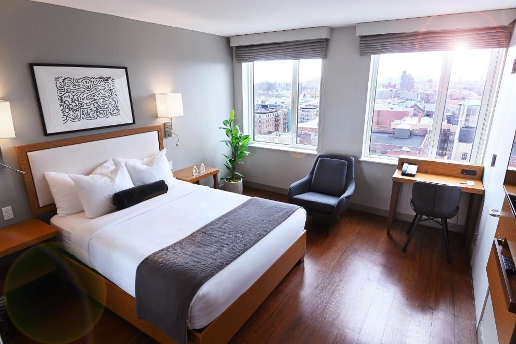 standard Queen Room Near Mitchel Square NYC Luxury Bookings