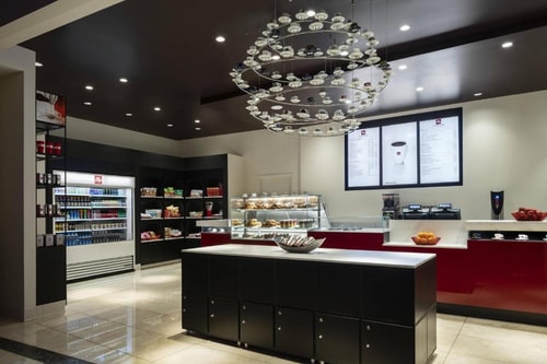 Deluxe King Near Gemmys Gourmet Restaurant LA 9 Luxury Bookings