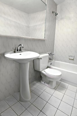 Bronze One King Bed Near Duane Reade NYC 4 Luxury Bookings