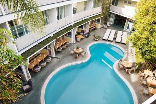 Classic King Near Company Films Inc LA 14 Luxury Bookings