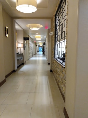 King Room Near Dog Day Afternoon ORL 12 Luxury Bookings