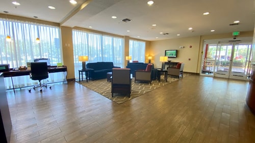 King Suite Near Regal Marine Industries ORL 7 Luxury Bookings