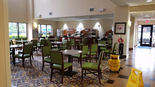 Standard Room Near Cube Smart Self Storage ORL 7 Luxury Bookings