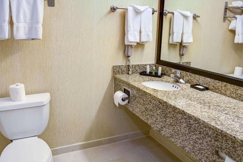 Standard Room Near Lake Hollywood Park LA 5 Luxury Bookings