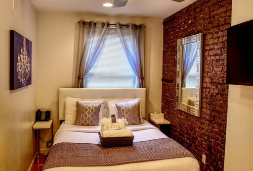 Standard Double Room Near Evelyns Playground NYC 1 Luxury Bookings