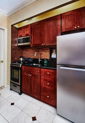 Queen Studio Near Father Duffy Square NYC 7 Luxury Bookings