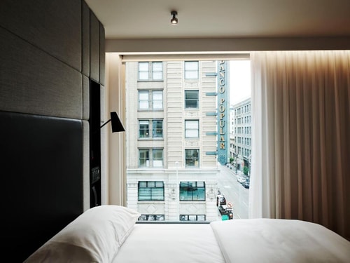 King Room Near Perla on Broadway LA 4 Luxury Bookings