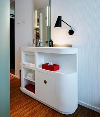 King Room Near Perla on Broadway LA 6 Luxury Bookings