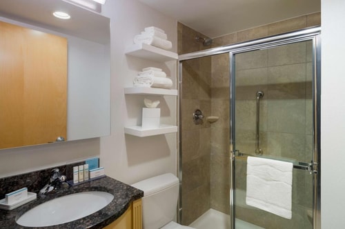 Double Room Near Frames Bowling Lounge NYC 6 Luxury Bookings