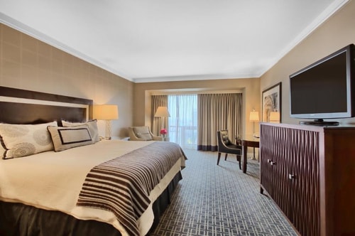 Deluxe King Room Near Museum Contemporary Art LA Luxury Bookings