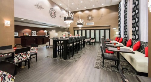 King Room Near Mais Brasil Tour ORL 5 Luxury Bookings