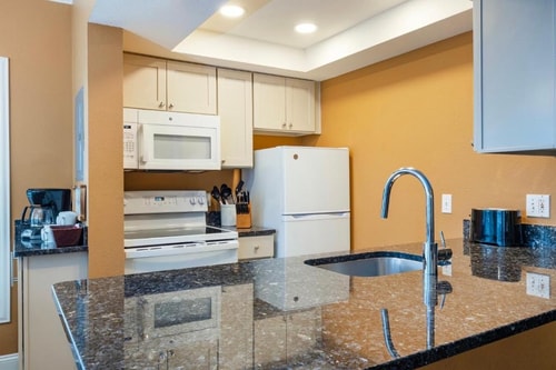 One Bedroom King Near Lake Eve ORL 4 Luxury Bookings