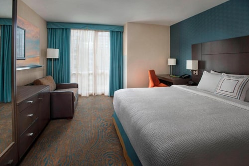 Deluxe Room Near Fashion Institute Technology NYC Luxury Bookings