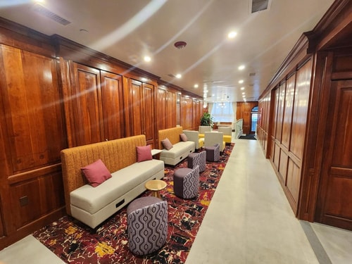 Deluxe King Room Near Walter Kerr Theatre NYC 7 Luxury Bookings