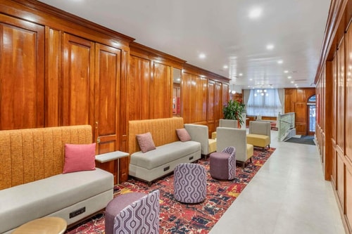 Deluxe King Room Near Walter Kerr Theatre NYC 8 Luxury Bookings