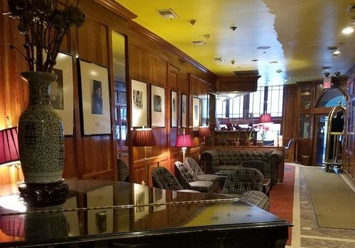 Deluxe King Room Near Walter Kerr Theatre NYC 11 Luxury Bookings